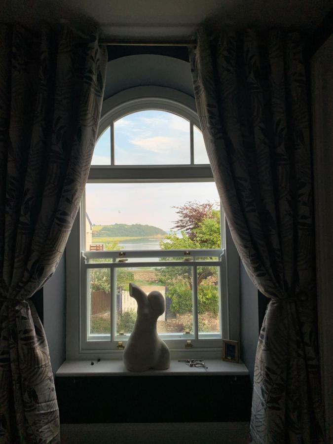 Dylan Thomas Sea View Bed & Breakfast Laugharne Exterior foto
