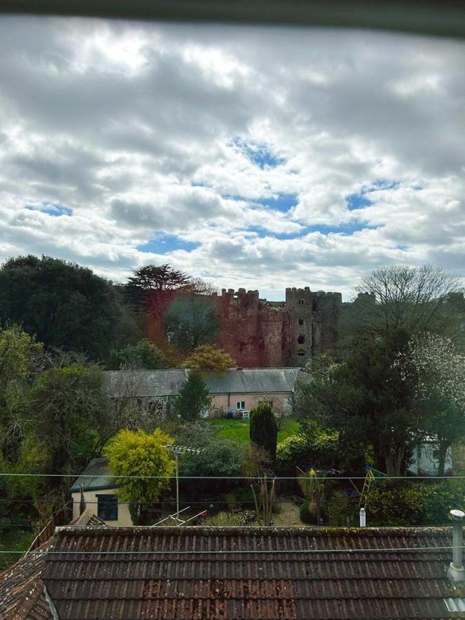 Dylan Thomas Sea View Bed & Breakfast Laugharne Exterior foto